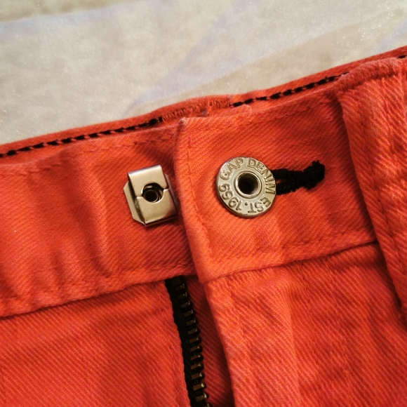 Baby Gap jean shorts - Picture 4 of 6